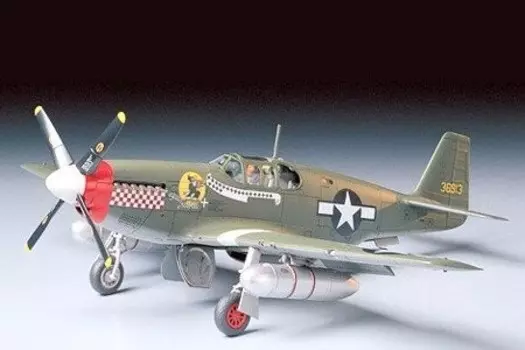 Tamiya, North American P-51B Mustang (61042)