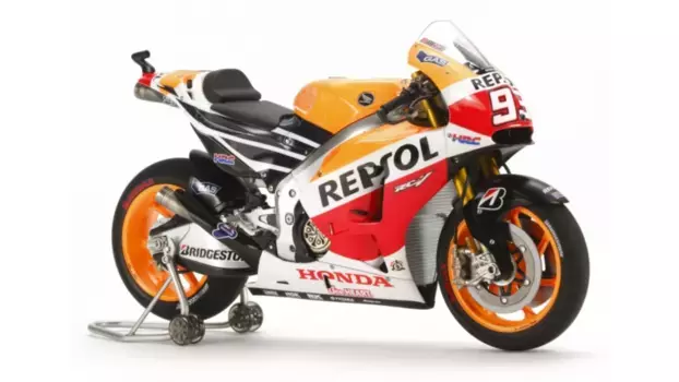 Tamiya Repsol Honda RC213V '14 1:12