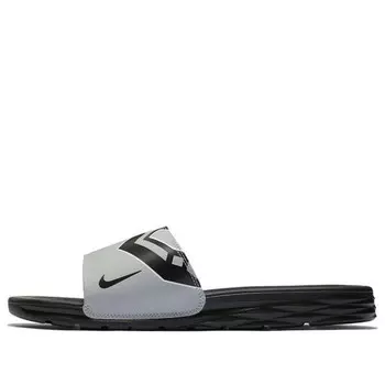 Тапочки nba x benassi solarsoft 'spurs' Nike, серебряный