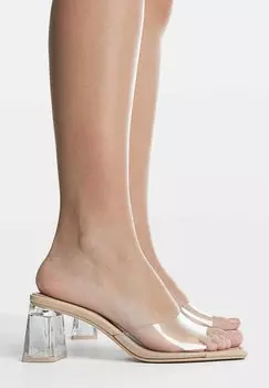 Тапочки Stradivarius, бежевые