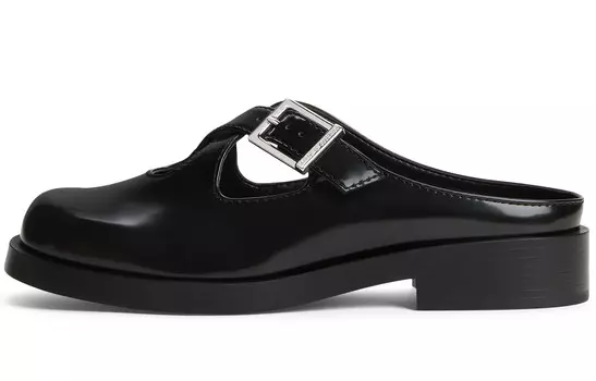 Тапочки женские Charles&Keith