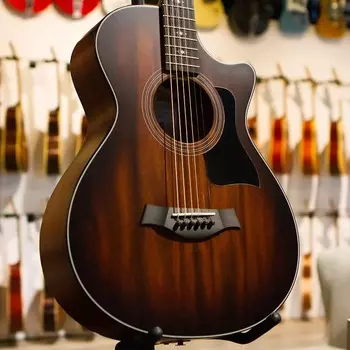 Taylor 322ce 12-Fret SEB Top - Grand Concert с жестким футляром
