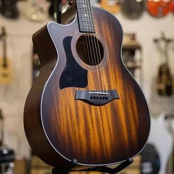 Taylor 324ce Grand Auditorium для левшей с жестким футляром Deluxe