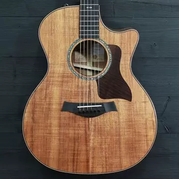Taylor 724ce Koa 1-11/16” Nut / V-Class Bracing — авторизованный онлайн-дилер 724ce 1-11/16" Nut Width