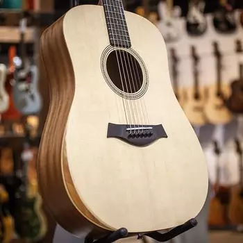Taylor Academy 10 Dreadnought Acoustic с сумкой для переноски