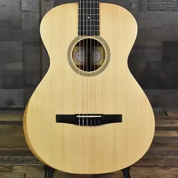 Taylor Academy 12e-N 2022 с сумкой для переноски Taylor 12e-N with Gig Bag