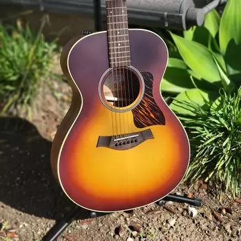 Taylor AD12e Орех/Ель Табак Санберст AD12ESB