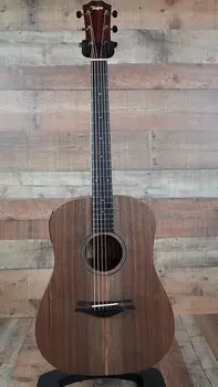Taylor Big Baby Taylor (BBTe) Дорожные и малогабаритные гитары из орехового дерева Big Baby (BBTe) Walnut Travel &amp; Small-Body Guitars