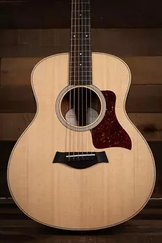 Taylor GS Mini-e, палисандр, со звукоснимателем Taylor GS Minie Natural Sitka with Layered Rosewood Back and S...