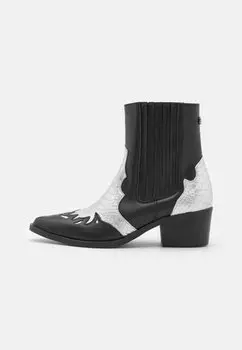 Техасские/байкерские ботинки Selena Steve Madden, цвет black/silver