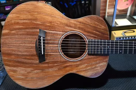 Тейлор GS Мини-э Коа # 3338 Taylor GS Mini-e Koa