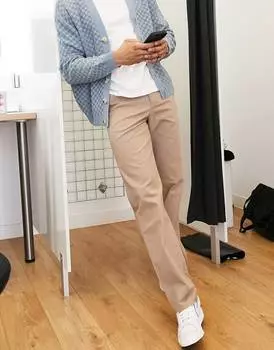 Темно-бежевые свободные брюки чинос ASOS DESIGN