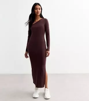 Темно-коричневое облегающее платье с длинными рукавами и асимметричным вырезом New Look, темно-коричневый