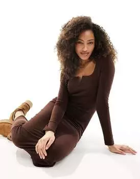 Темно-коричневое платье миди в рубчик с v-образным вырезом New Look