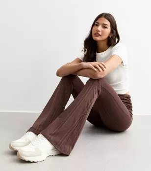 Темно-коричневые расклешенные брюки в рубчик с отложной талией New Look, темно-коричневый