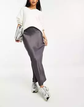 Темно-серая атласная юбка миди по косой Stradivarius