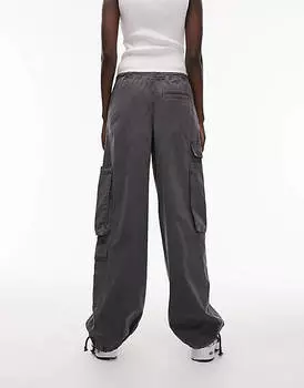 Темно-серые брюки карго с объемными краями и карманами Topshop Tall