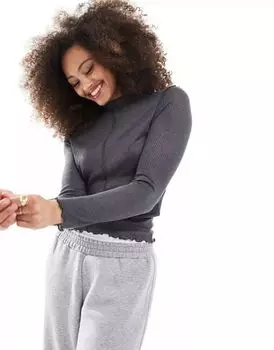 Темно-серый топ с высоким воротником и каймой салатового цвета со швом Pimkie