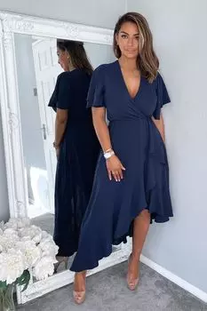 Темно-синее платье миди Axe Paris с вырезом-конвертом сверху и оборками внизу AX Paris, синий