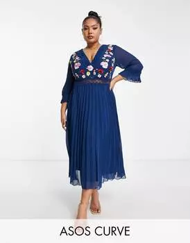 Темно-синее платье миди с кружевной вставкой и вышивкой ASOS DESIGN Curve