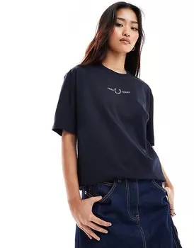 Темно-синяя футболка Fred Perry с вышитым логотипом в центре