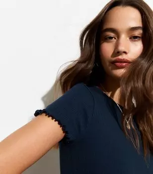 Темно-синяя футболка из мягкого эластичного хлопка с оборками New Look, военно-морской