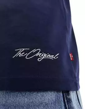 Темно-синяя футболка Levi's с фольгированным логотипом в виде крыла летучей мыши по центру