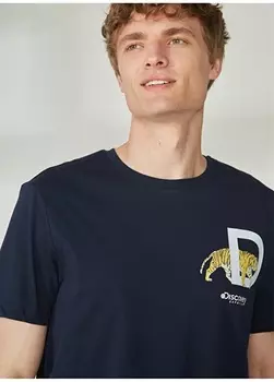 Темно-синяя мужская футболка с круглым вырезом и коротким рукавом с принтом Discovery Expedition