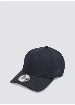 Темно-синяя мужская кепка Oakley