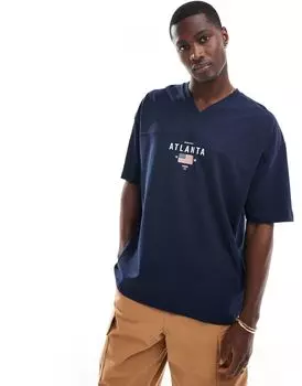 Темно-синяя объемная футболка с v-образным вырезом и городским принтом ASOS