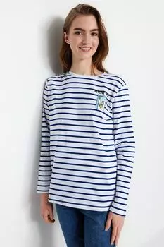 Темно-синяя полосатая трикотажная футболка с длинным рукавом и детальным принтом Trendyol Modest, темно-синий