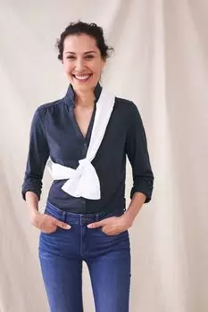 Темно-синяя трикотажная рубашка Annie White Stuff, синий