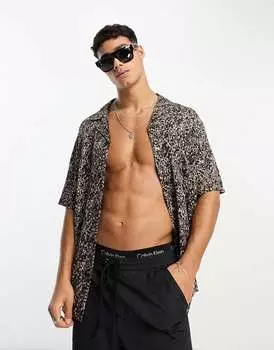 Темно-зеленая рубашка с короткими рукавами с рисунком River Island