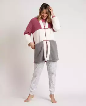 Теплый розовый женский халат с длинными рукавами Admas