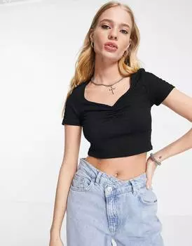 Текстурированная укороченная футболка с вырезом сердечком Topshop