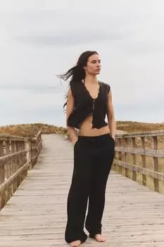 Текстурированные брюки ZARA, черный