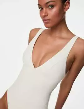 Текстурированный мягкий купальник с глубоким вырезом Marks & Spencer, слоновая кость