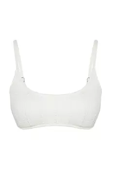 Текстурированный топ бикини без бретелек цвета экрю Trendyol