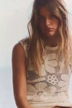 Текстурированный вязаный топ в цветочек ZARA, экрю