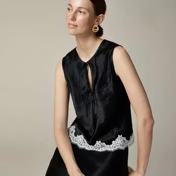 Текстурный атласный топ с кружевным подолом J.Crew, черный