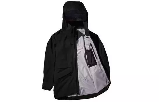 THE NORTH FACE Женская куртка, цвет Black