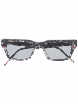 Thom Browne Eyewear солнцезащитные очки черепаховой расцветки, серый