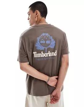 Timberland – Коричневая футболка с принтом «дерево» и логотипом на спине