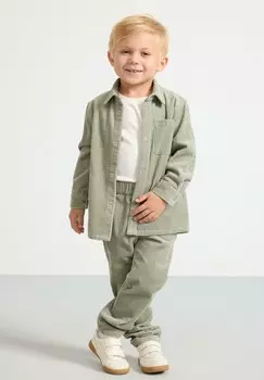 Тканевые брюки Lindex, светло-зеленый