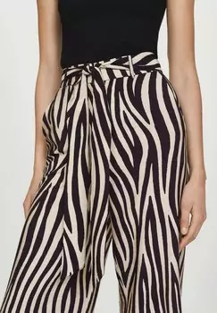 Тканевые брюки PLUMAS Mango, черный