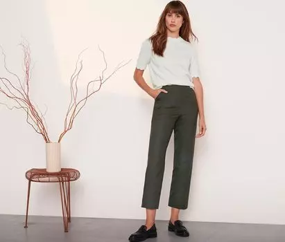 Тканые брюки Tchibo, оливково-зеленый