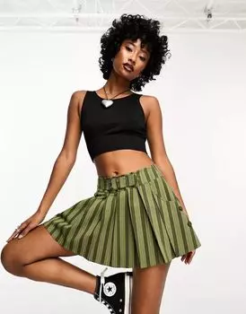 Только бесшовный кроп-топ черного цвета ONLY