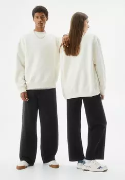 Толстовка Basic Colored Round Neck PULL&BEAR, белый