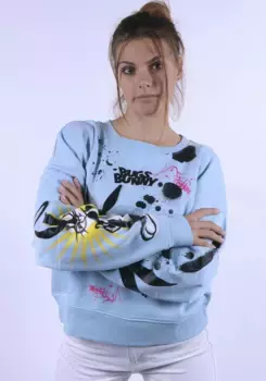 Толстовка Capelli New York "Bugs Bunny" с узором по всей поверхности, голубой