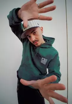 Толстовка Carhartt WIP Hooded Chromo, зеленый